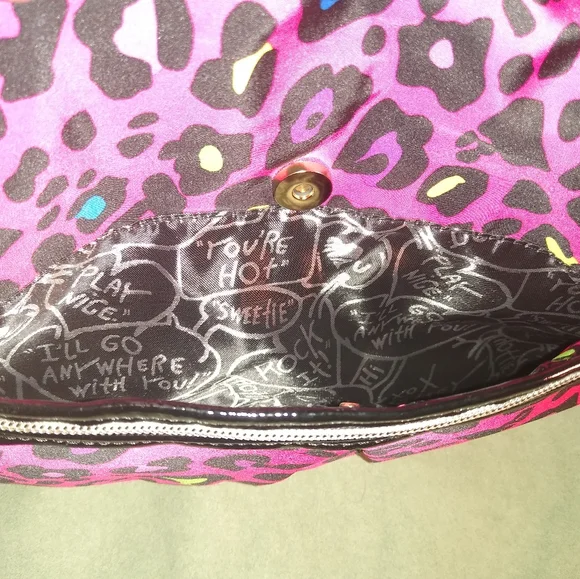 Betsey Johnson Crossbody Bag Fuscha Leopard Print NWOT Lots Of Storage Hot Pink - Picture 5 of 11